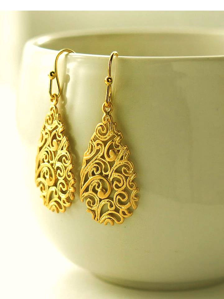 BEAUTIFUL HAND CRAFTED 18k  and 22K GOLD EARRINGS