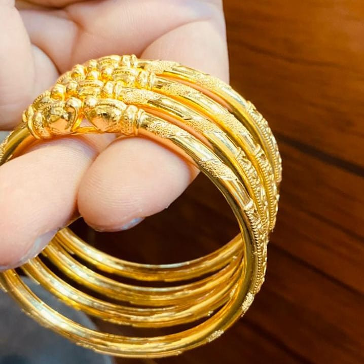 Elephant gold online bangle