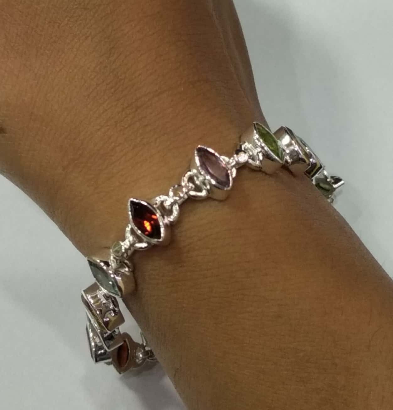 SILVER GARNET BRACELET